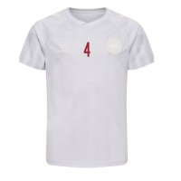 Koszulka piłkarska Dania Simon Kjaer #4 Strój wyjazdowy MŚ 2022 tanio Krótki Rękaw